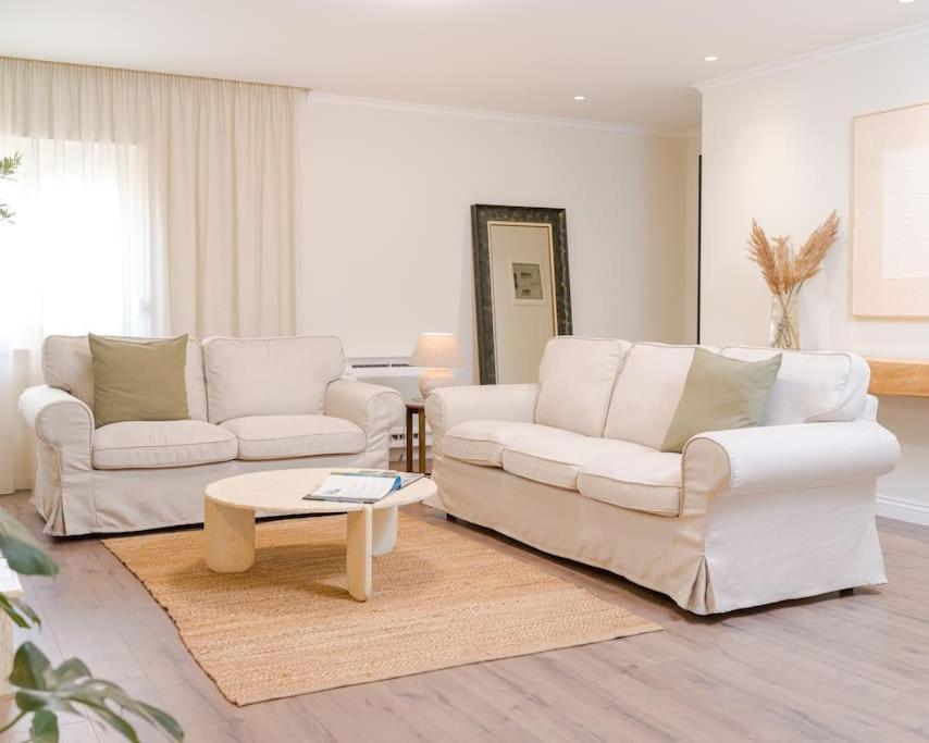 Anna'S Blloku Apartment تيرانا المظهر الخارجي الصورة