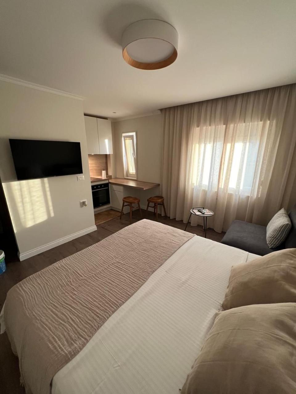 Anna'S Blloku Apartment تيرانا المظهر الخارجي الصورة