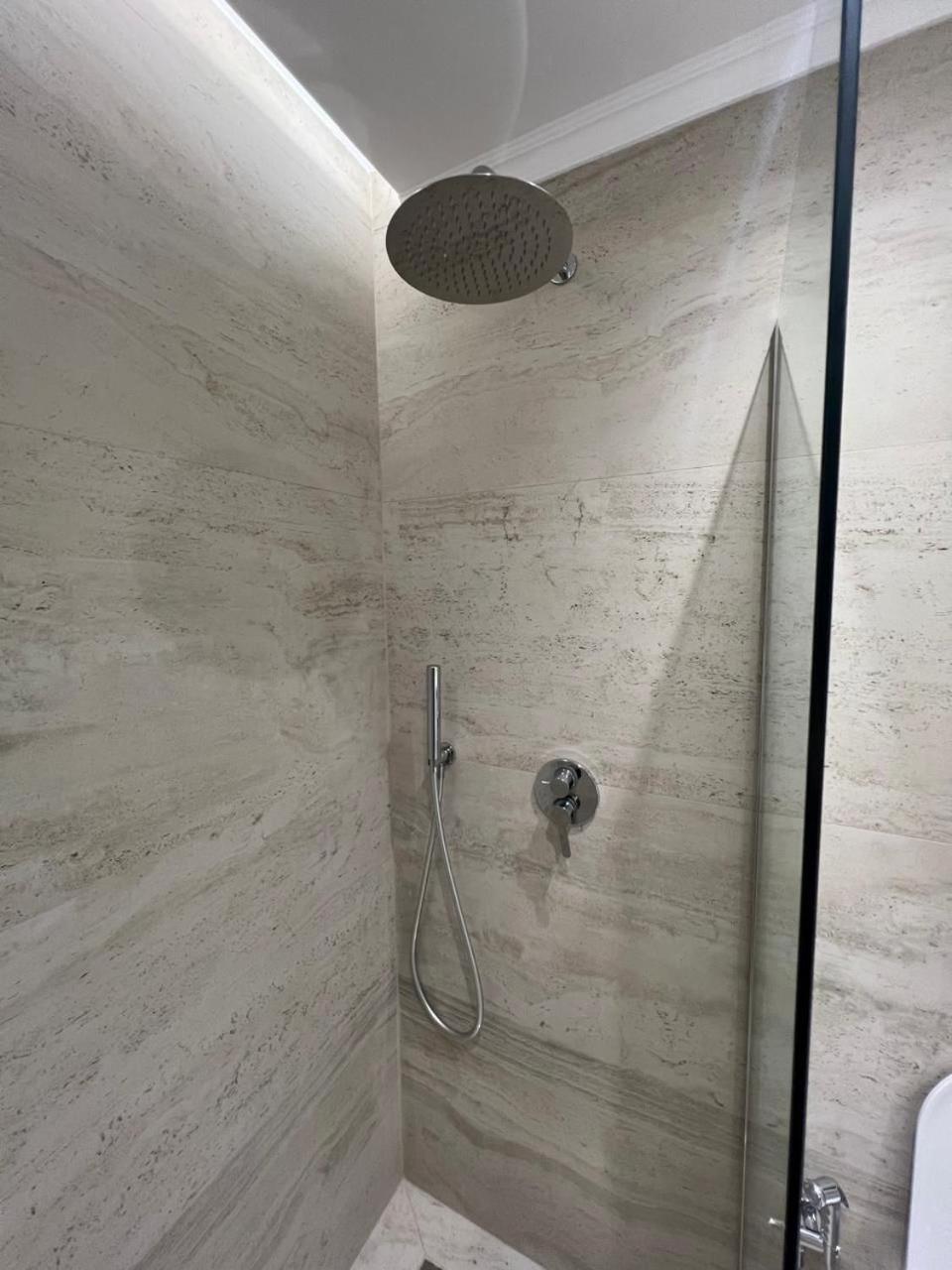 Anna'S Blloku Apartment تيرانا المظهر الخارجي الصورة